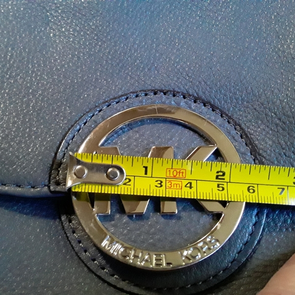 MK leather purse - Picture 3 of 14